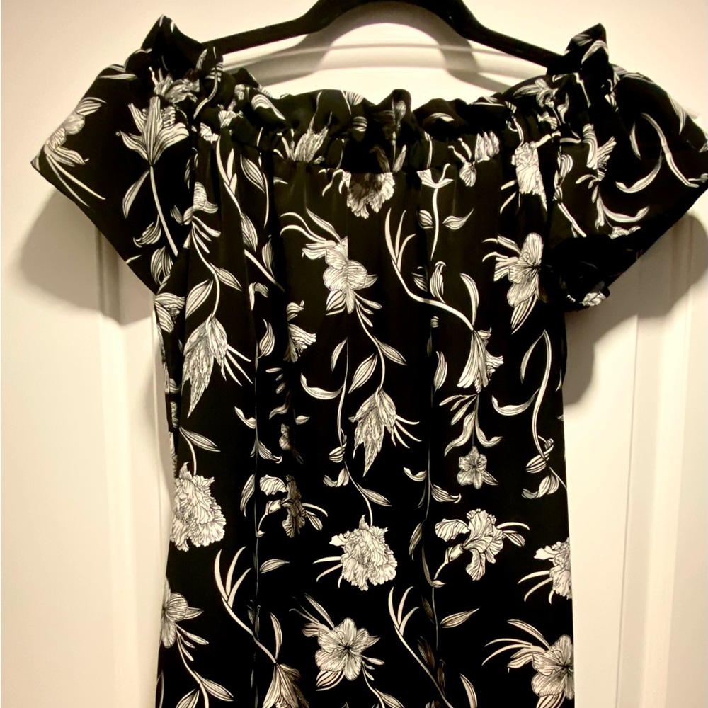 Black and White Floral Dress off the shoulder